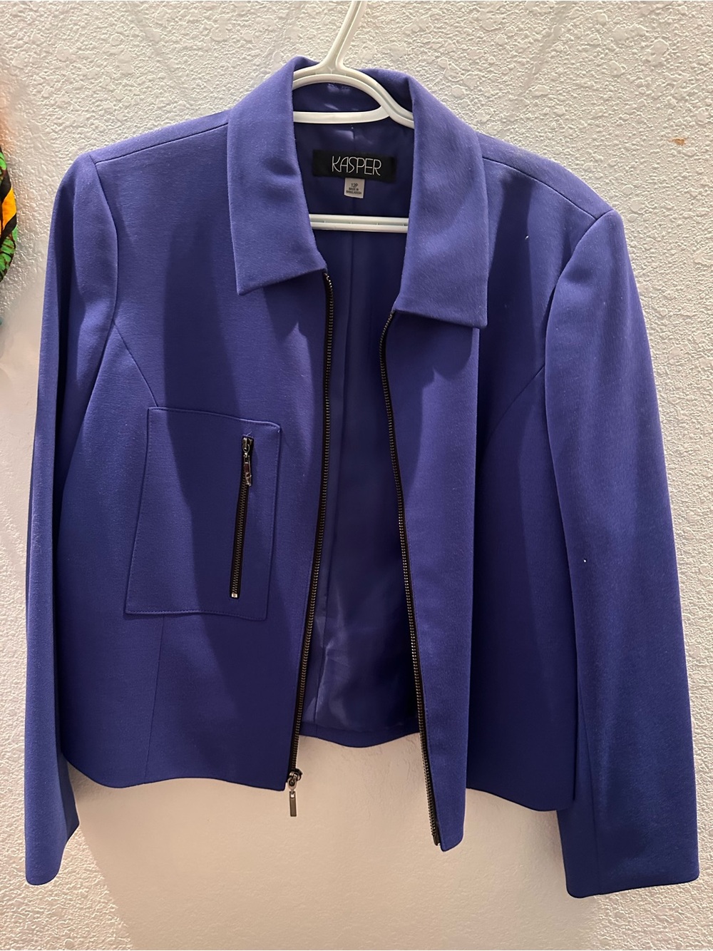 Kasper Cropped Blazer in Deep Purple